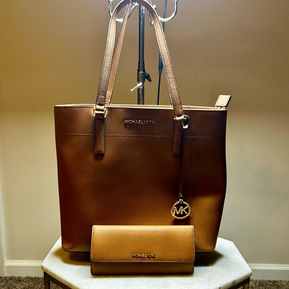 Michael Kors Brown Tote Bag and Wallet Set